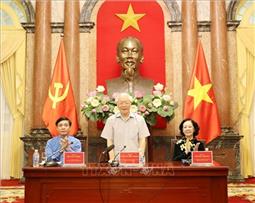 Tổng Bí thư, Chủ tịch nước Nguyễn Phú Trọng gặp mặt Đoàn đại biểu cán bộ công đoàn tiêu biểu